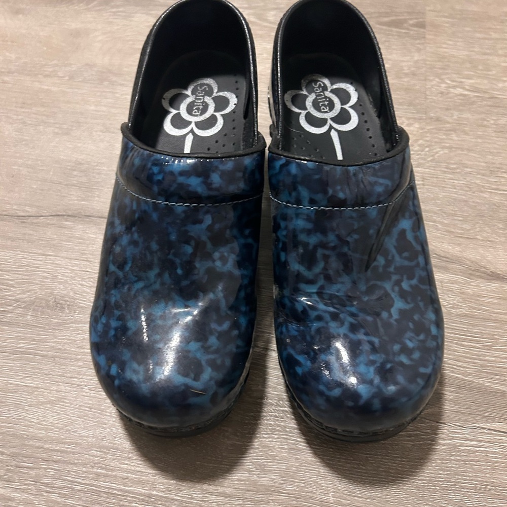 Sanita  Blue and Black Clogs